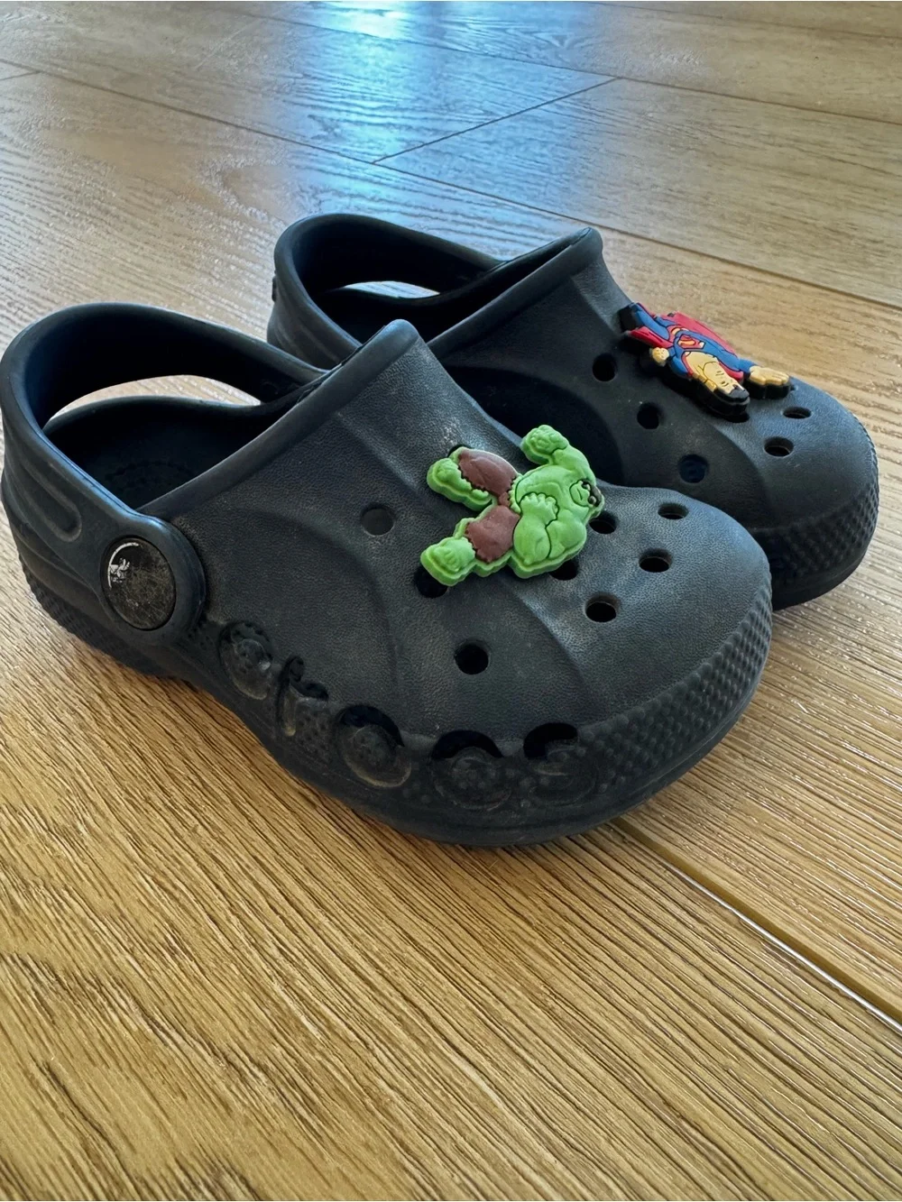 CROCS Kids Navy Blue with Superhero Charms (toddler size 7)
